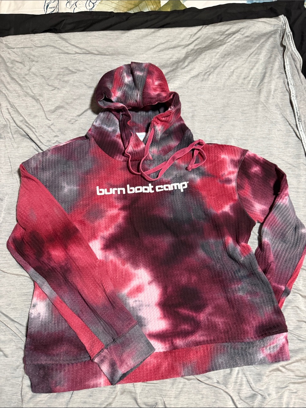 Burn Boot Camp Women's Tie-Dye Pullover Hoodie - Burgundy/Black
